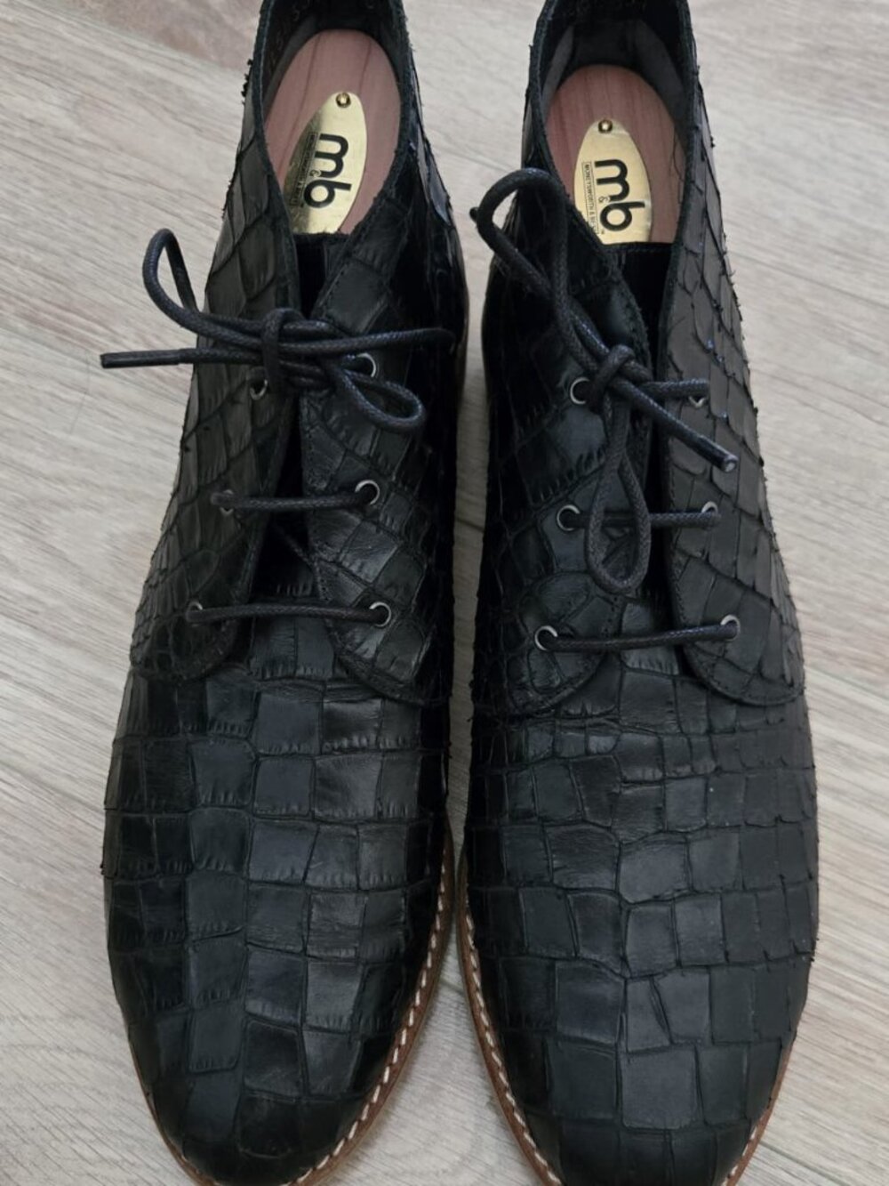Stuart Weitzman Black Croc Embossed Leather Lace-Up Ankle Boots 10 Woman's
